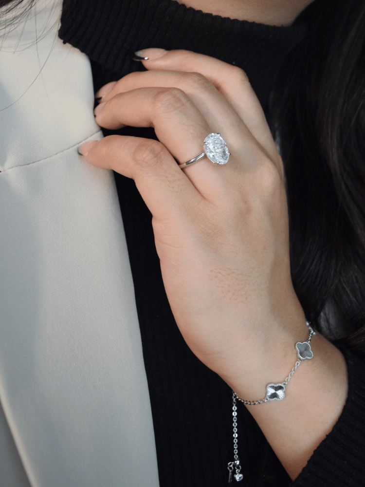 Ovaler Verlobungsring aus 925 Sterling Silber mit ovalem Stein-Silber