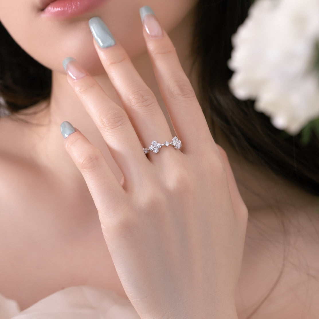 Havilah Blumen Kreuz Ring - Geonea
