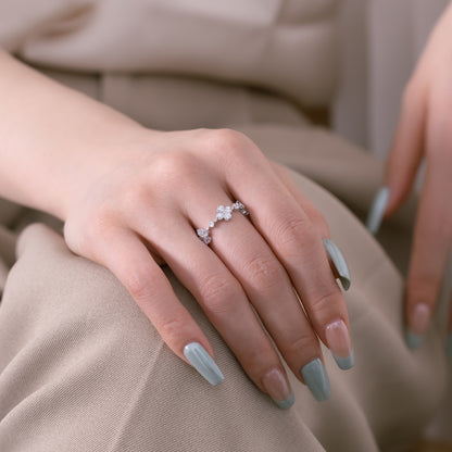 Havilah Blumen Kreuz Ring