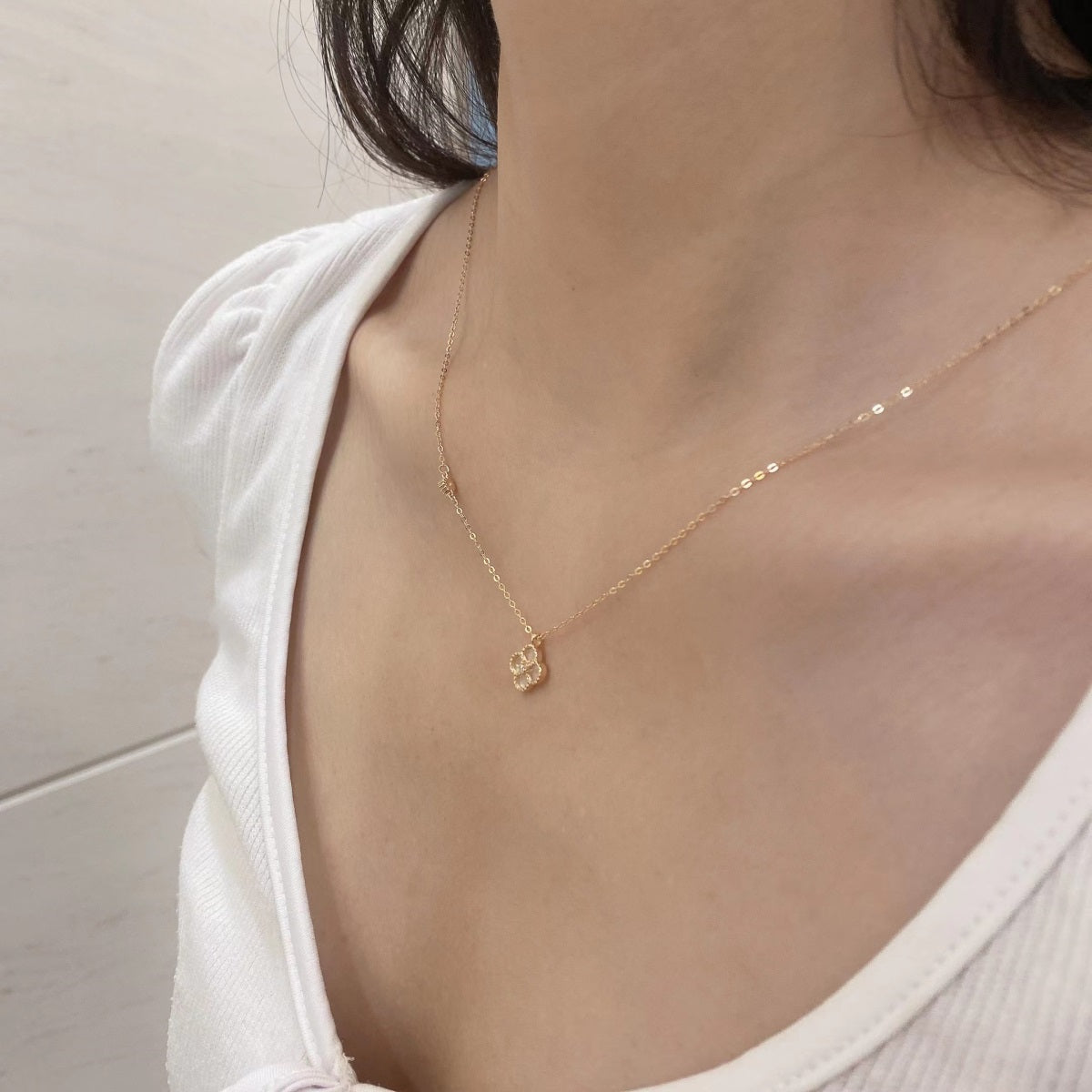 Bilhah Halskette mit Kleeblatt aus Roségold - Geonea