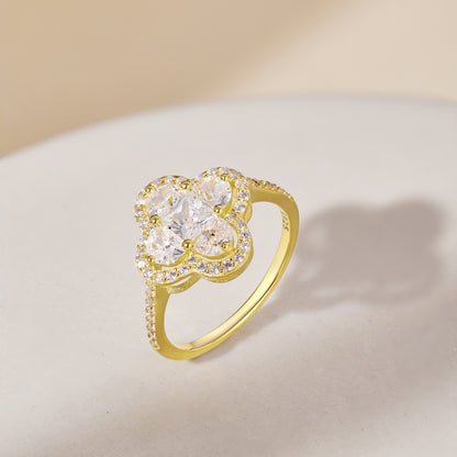 Sarai Kleeblatt Ring